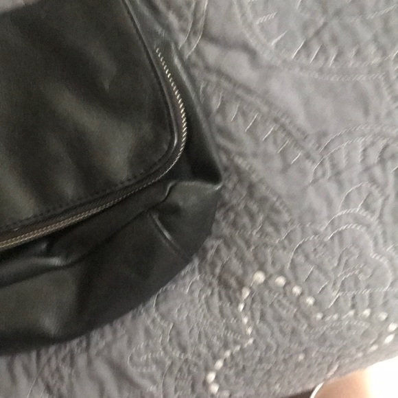 Timeless real leather cross body - Picture 3 of 8